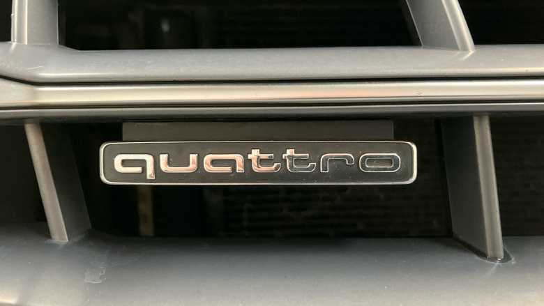 Audi Q5 2.0 TDI Quattro S Line 5dr S Tronic Diesel Estate